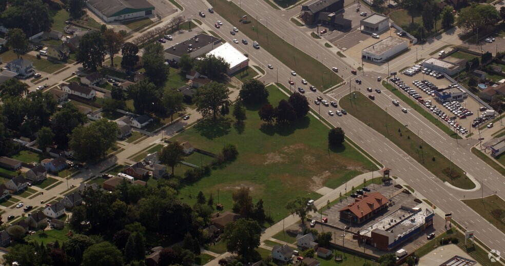 Primary Photo Of 30000 Gratiot Ave, Roseville Religious Facility For Lease