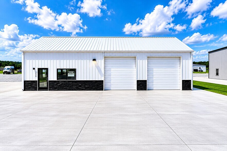 Primary Photo Of 1030 Moccasin ave, Tahlequah Flex For Lease