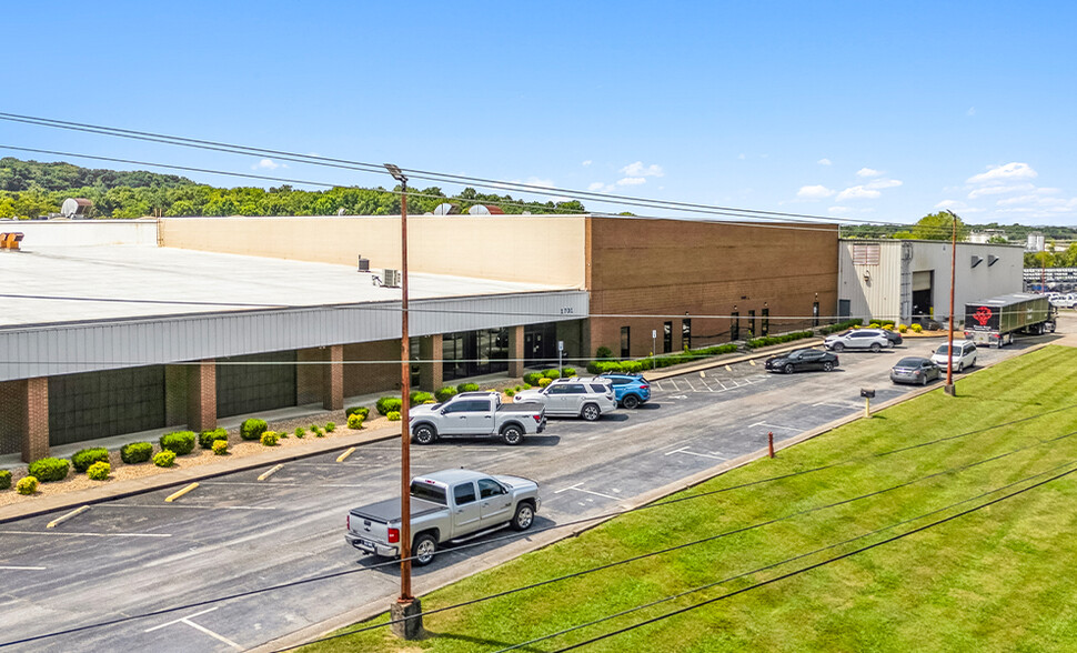 Primary Photo Of 1701 Childress Rd, Lewisburg Manufacturing For Sale