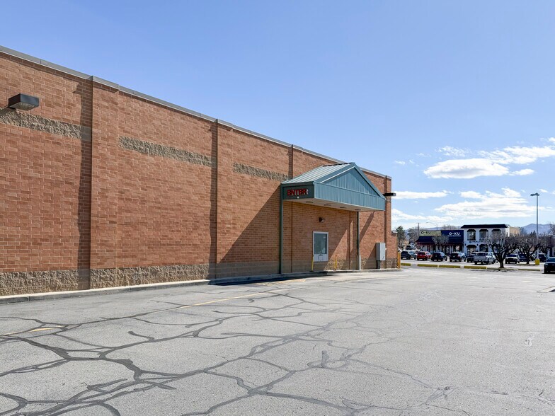 More Photos Of 9426 S 700 E, Sandy Freestanding For Sale