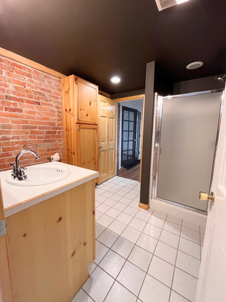 More Photos Of 2033 11th St, Boulder Office For Sale