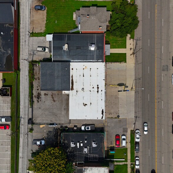 More Photos Of 1717-1721 S High St, Columbus Flex For Lease