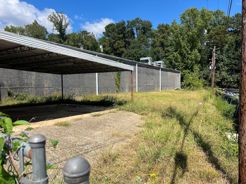 More Photos Of 4337 Victory Dr, Columbus General Retail For Sale