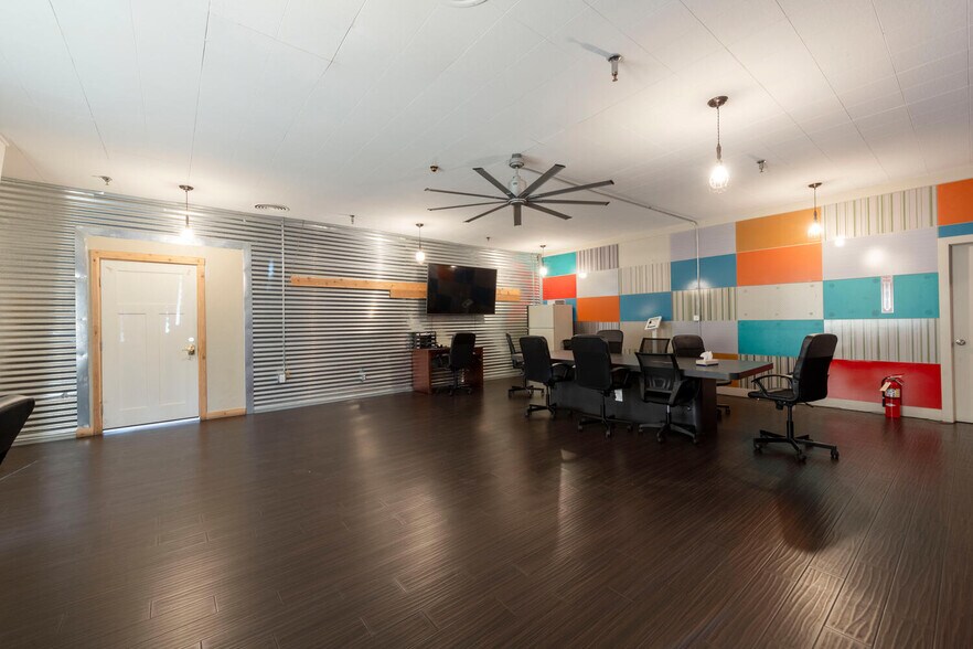 More Photos Of 2507 S 300 W, Salt Lake City Warehouse For Lease