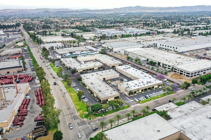 More Photos Of 1240 N Jefferson St, Anaheim Warehouse For Sale