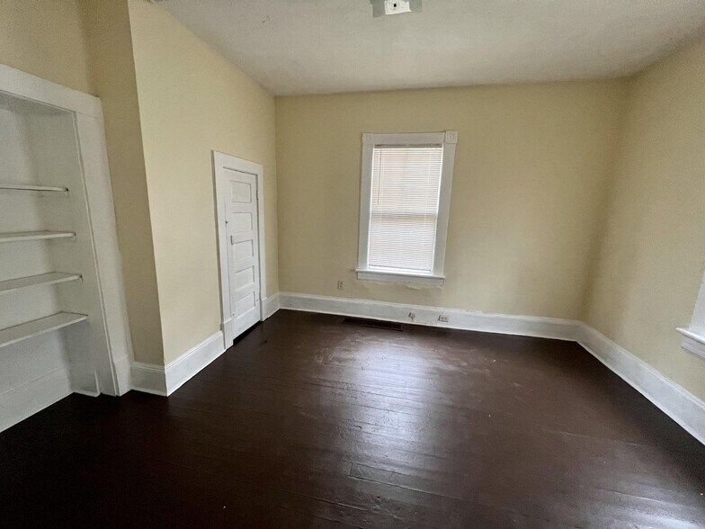 More Photos Of 1114 Lafayette Blvd NW, Roanoke Multifamily For Sale