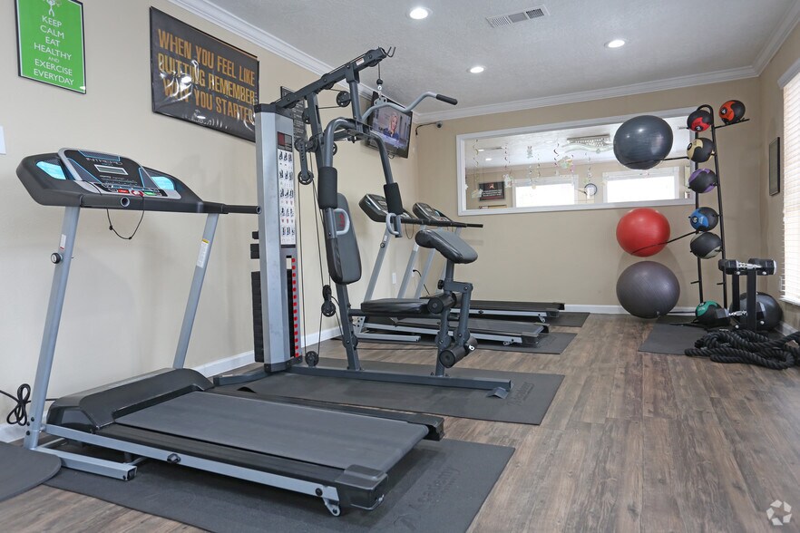 More Photos Of 424 S Bender Hollow, Humble Apartments For Sale