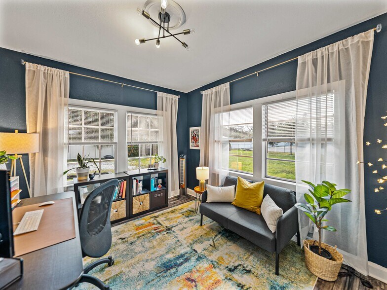 More Photos Of 4410 S Florida Ct, Lakeland Loft Creative Space For Sale