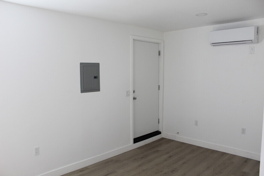 More Photos Of 122-126 1/2 S Berendo St, Los Angeles Apartments For Sale