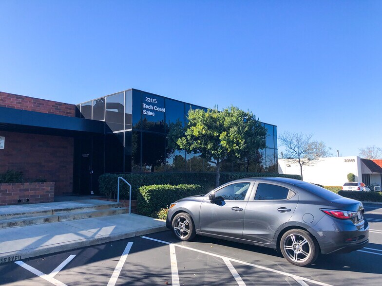 More Photos Of 23175-23177 La Cadena Dr, Laguna Hills Office For Lease
