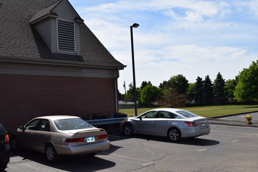 More Photos Of 38935 Ann Arbor Rd, Livonia Office For Lease