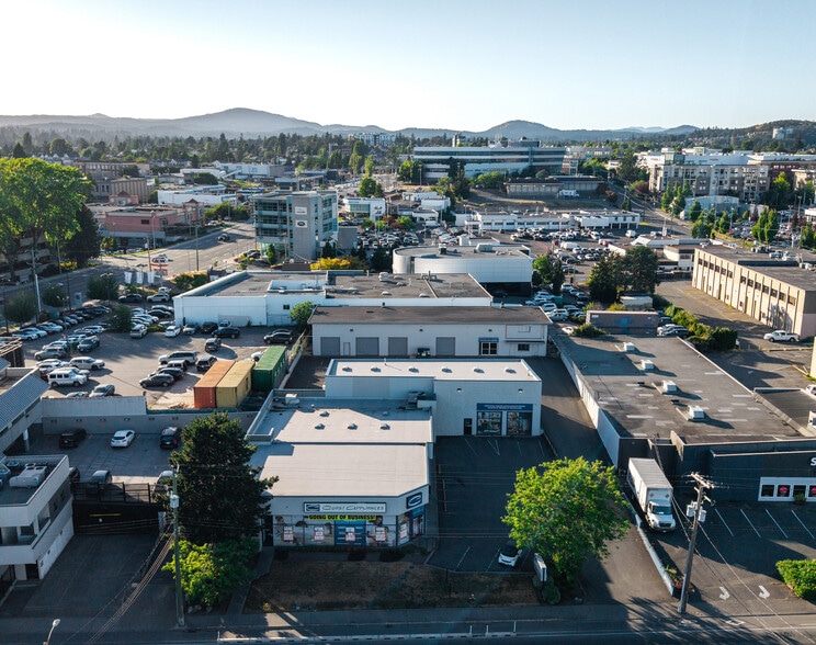Primary Photo Of 736 Cloverdale Av, Victoria General Retail For Lease