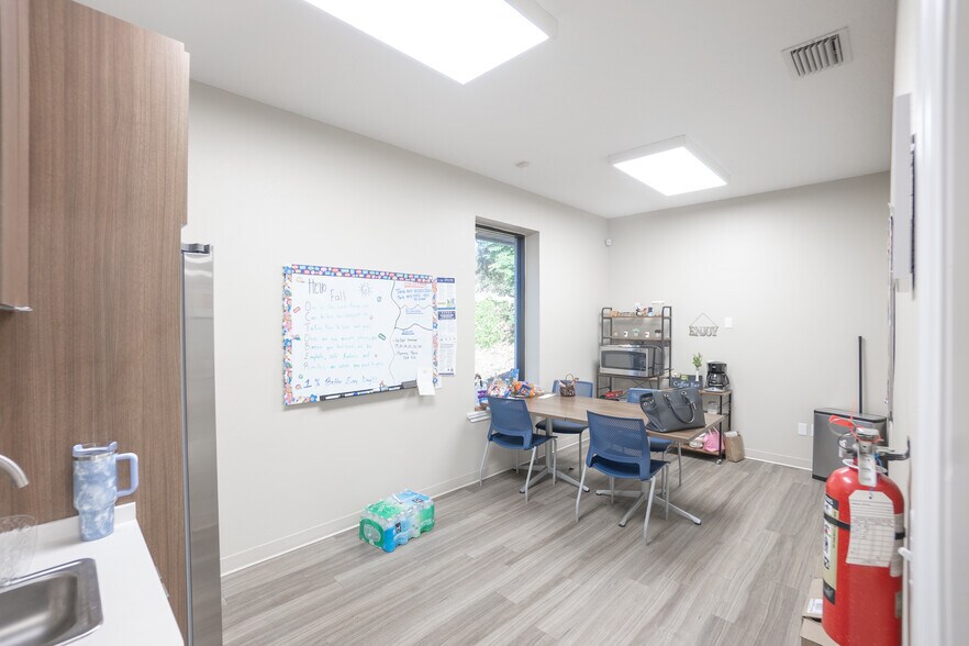 More Photos Of 37810 Medical Arts Ct, Zephyrhills Medical For Sale