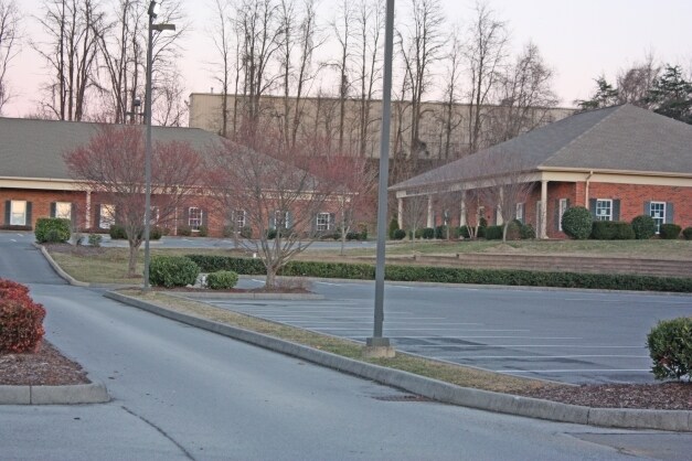 More Photos Of 508 Princeton Rd, Johnson City Medical For Sale