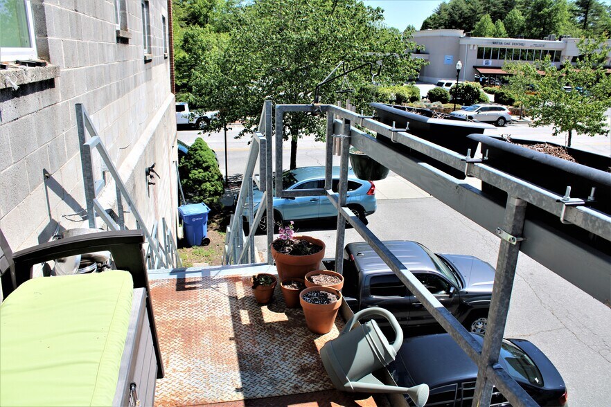 More Photos Of 84 E Main St, Brevard Storefront Retail Residential For Sale