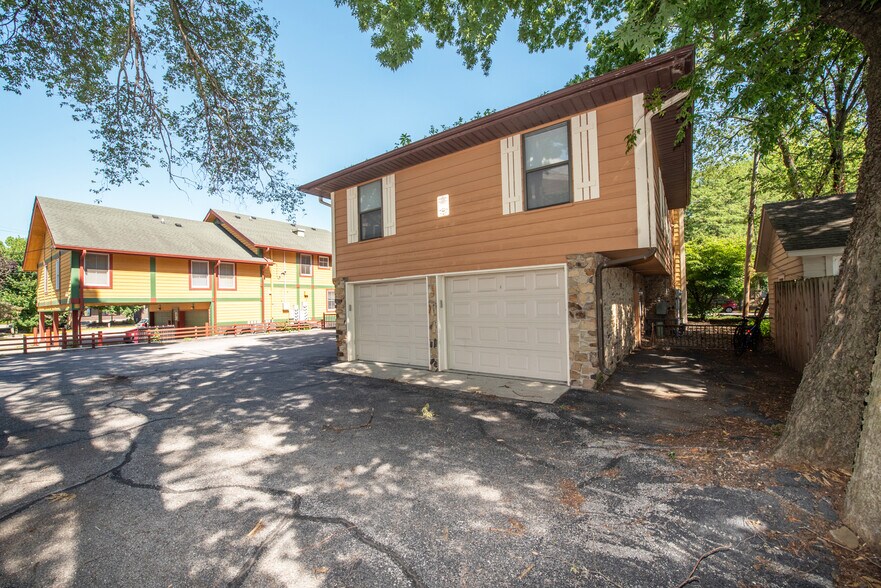 More Photos Of 515 W Stadium Ave, West Lafayette Apartments For Sale