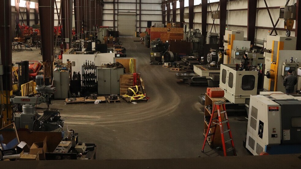 More Photos Of 6935 Brittmoore Rd, Houston Warehouse For Lease