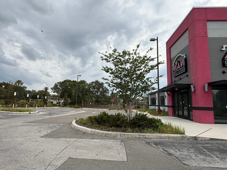 More Photos Of 5320 N Orange Blossom Trl, Orlando Restaurant For Sale