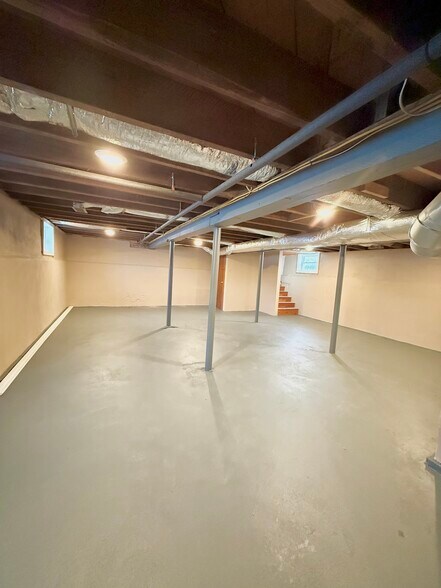 More Photos Of 475 College Hwy, Southwick Office For Sale