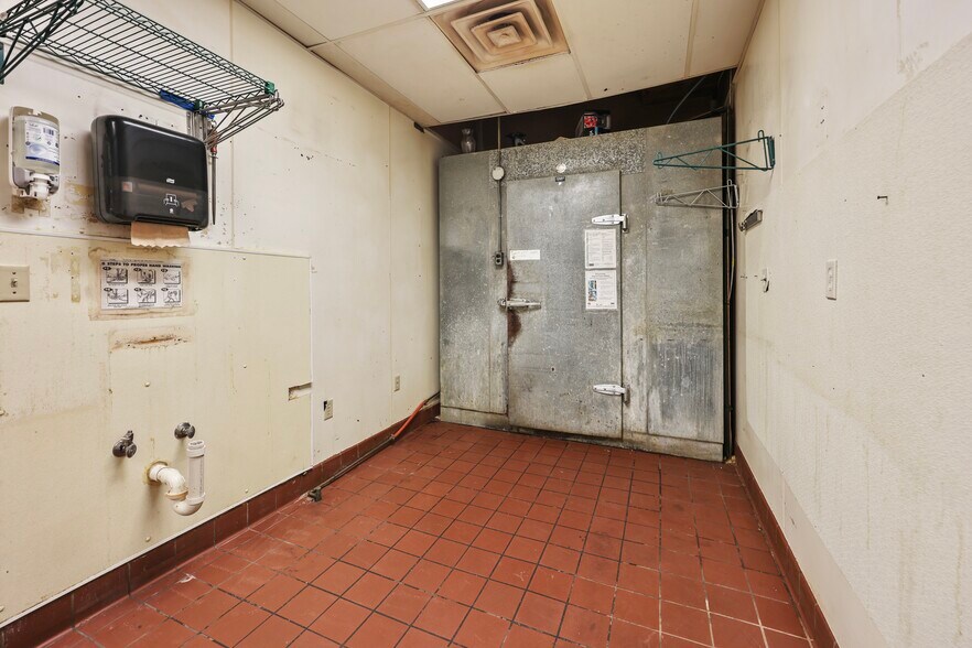 More Photos Of 105 1st St W, Milaca Multifamily For Sale