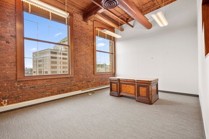 More Photos Of 40 Beaver St, Albany Office For Lease