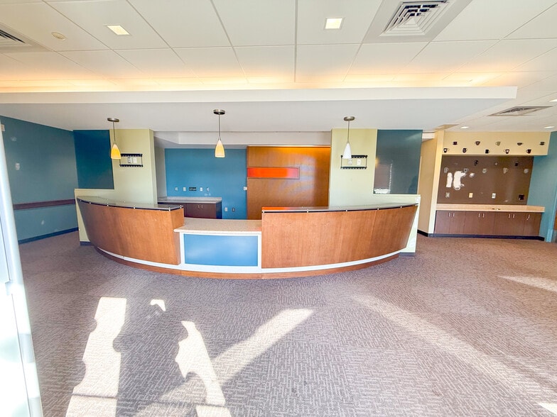 More Photos Of 101 Lexington Rd, Woolwich Office For Lease