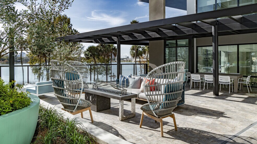 More Photos Of 295 NE Ivanhoe Blvd, Orlando Apartments For Lease