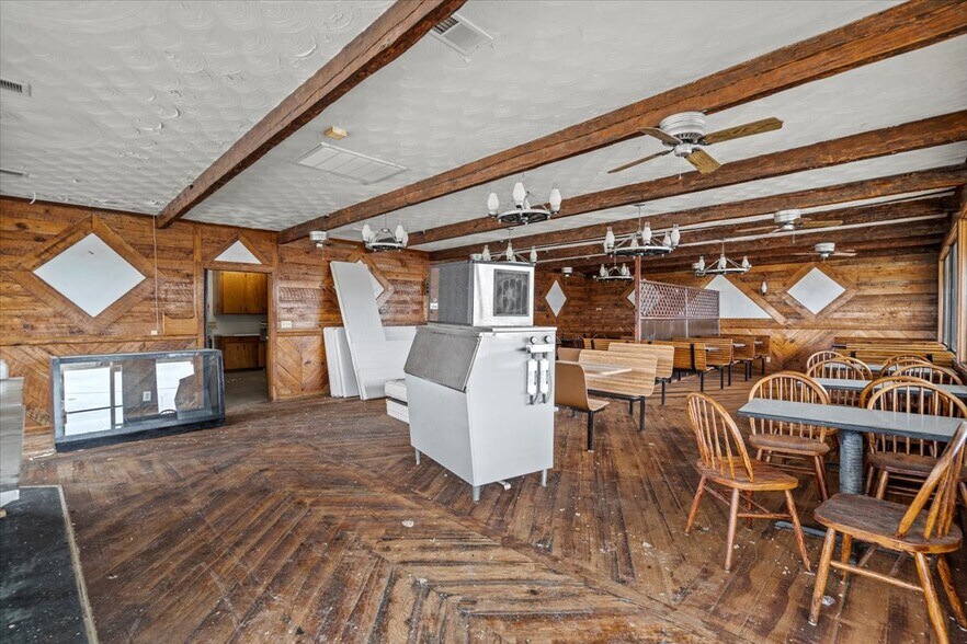 More Photos Of 1674 Wisacky Hwy, Bishopville Truck Stop For Sale
