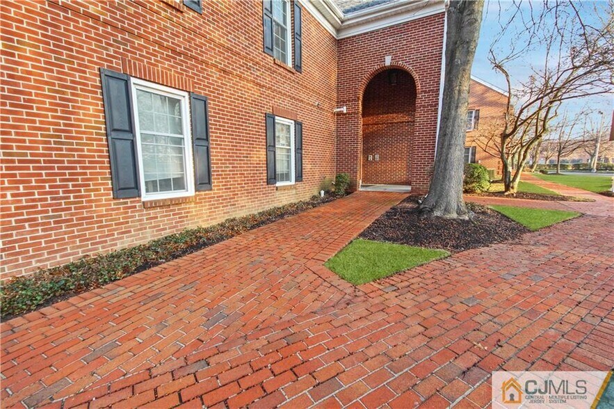 More Photos Of 7 Auer Ct, East Brunswick Office For Lease
