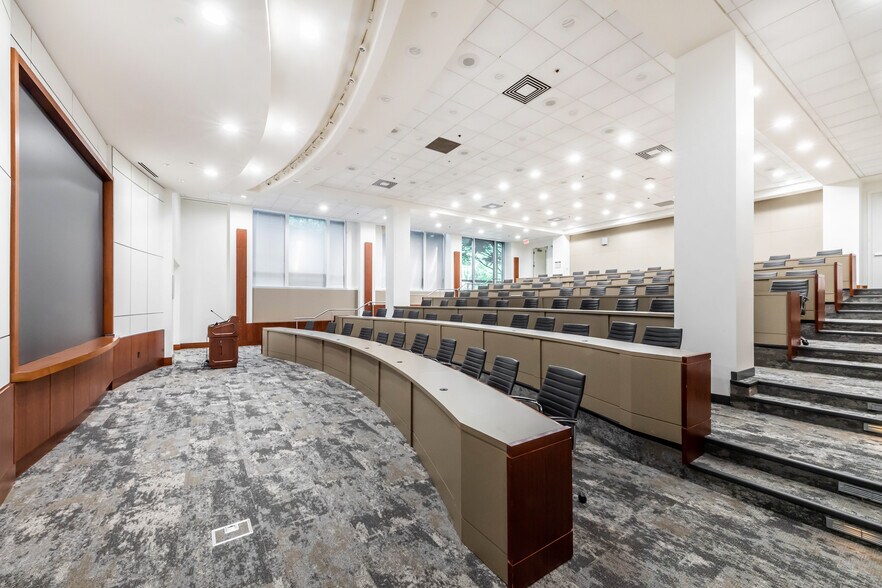 More Photos Of 13560 Morris Rd, Alpharetta Office For Lease