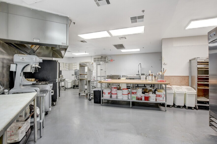 More Photos Of 4375 S Buffalo Dr, Las Vegas Storefront Retail Office For Sale