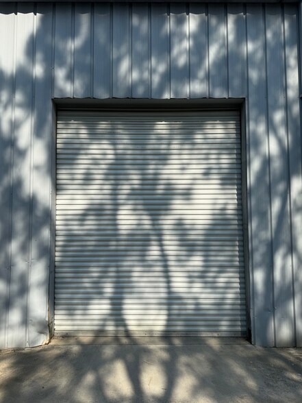 More Photos Of 2005 McGee Rd, Snellville Service For Lease