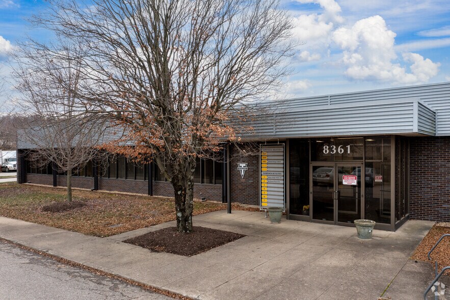 More Photos Of 8361 Broadwell Rd, Cincinnati Warehouse For Sale