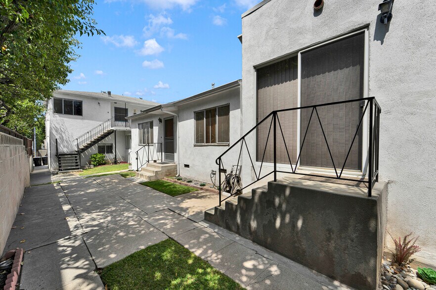 More Photos Of 938 15th St, Santa Monica Apartments For Sale