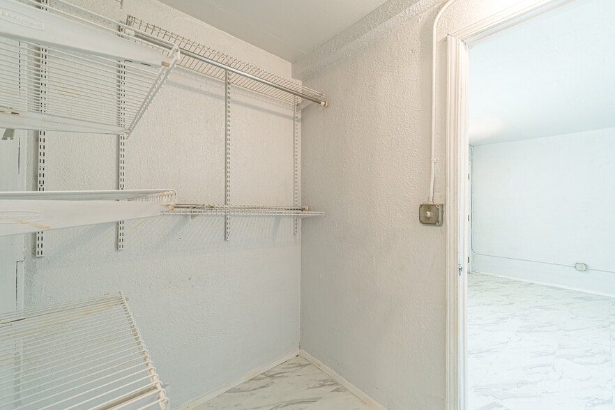 More Photos Of 815-823 S Cobb Dr SE, Marietta Apartments For Sale