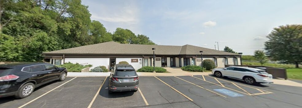 Primary Photo Of 2210 Dean St, Saint Charles Office For Sale