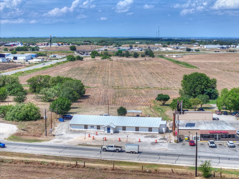 More Photos Of 2918 W Kingsbury St, Seguin Lodge Meeting Hall For Sale