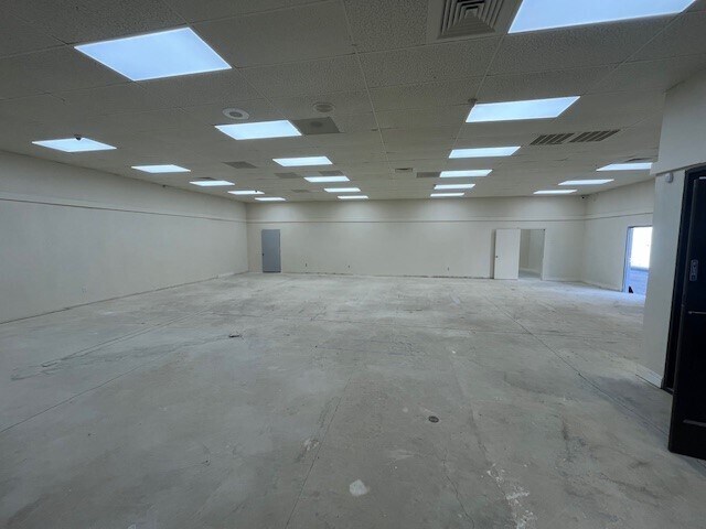 More Photos Of 4975 West Ln, Stockton Freestanding For Lease