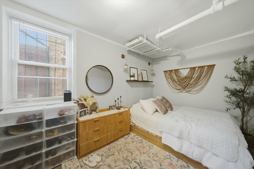 More Photos Of 3605-3607 W Palmer St, Chicago Apartments For Sale
