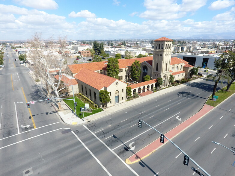 Primary Photo Of 1200 Truxtun Ave, Bakersfield Office For Lease