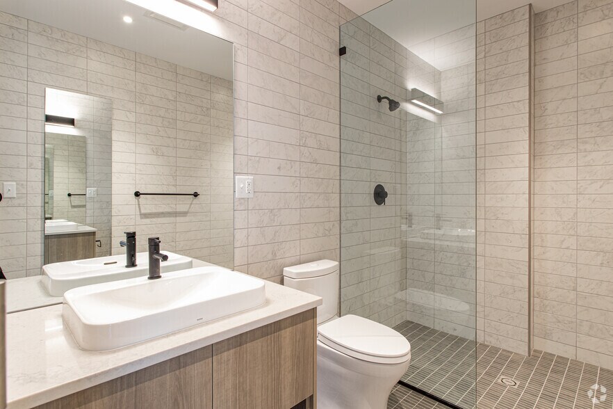 More Photos Of 160 Merrimack St, Haverhill Apartments For Sale