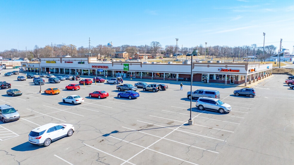 More Photos Of 3039-3093 E Market St, Logansport Unknown For Lease