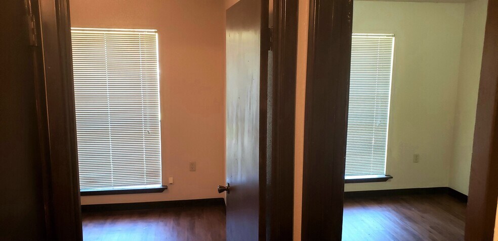 More Photos Of 607 S Pecan St, Hughes Springs Apartments For Sale