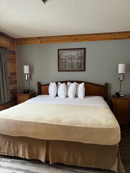 More Photos Of 10290 Highway 27 S, Hayward Hotel For Sale