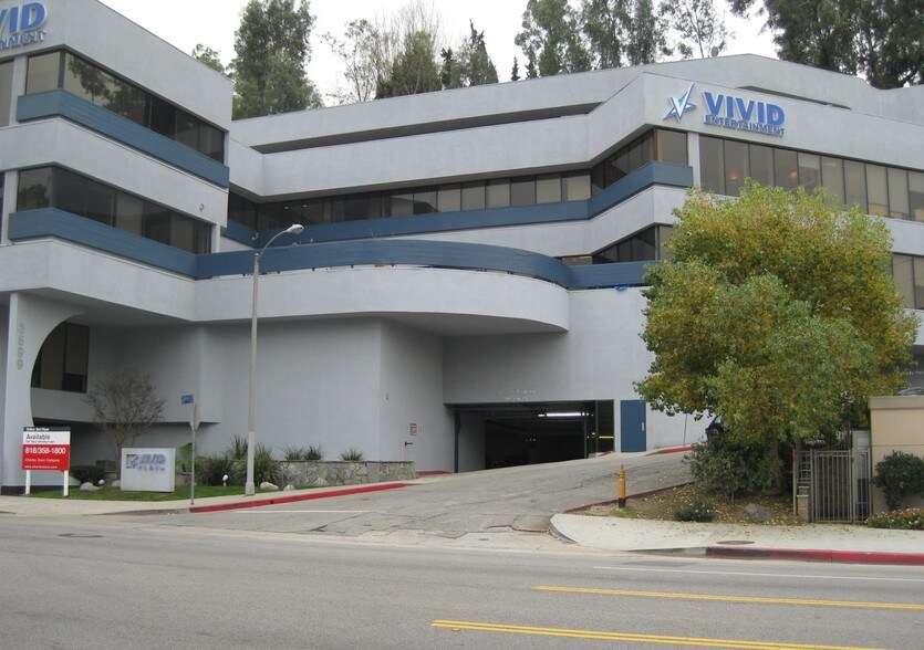 More Photos Of 3599 Cahuenga Blvd W, Los Angeles Office For Lease