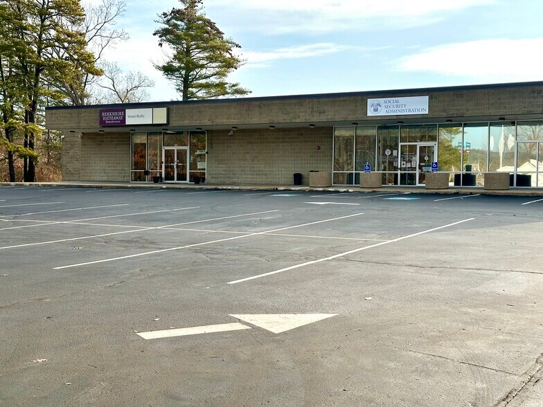 More Photos Of 175 Amherst St, Nashua Freestanding For Lease