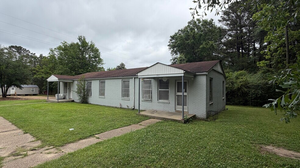 More Photos Of 1116 Ash Ave, Richton Apartments For Sale