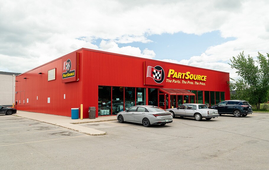 More Photos Of 1929 Abinojii Mikanah, Winnipeg Freestanding For Lease