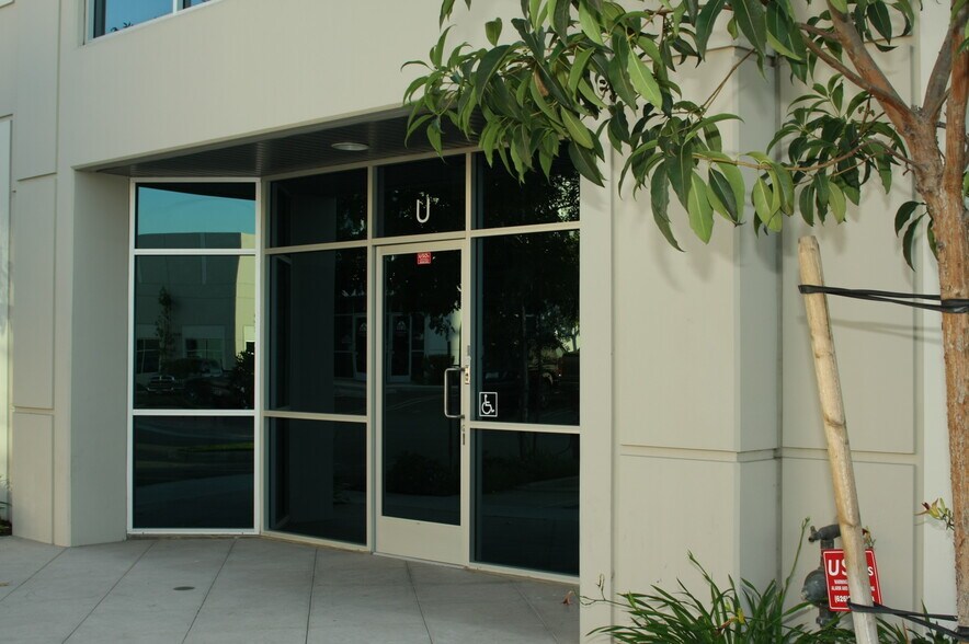 More Photos Of 511 S Harbor Blvd, La Habra Warehouse For Lease