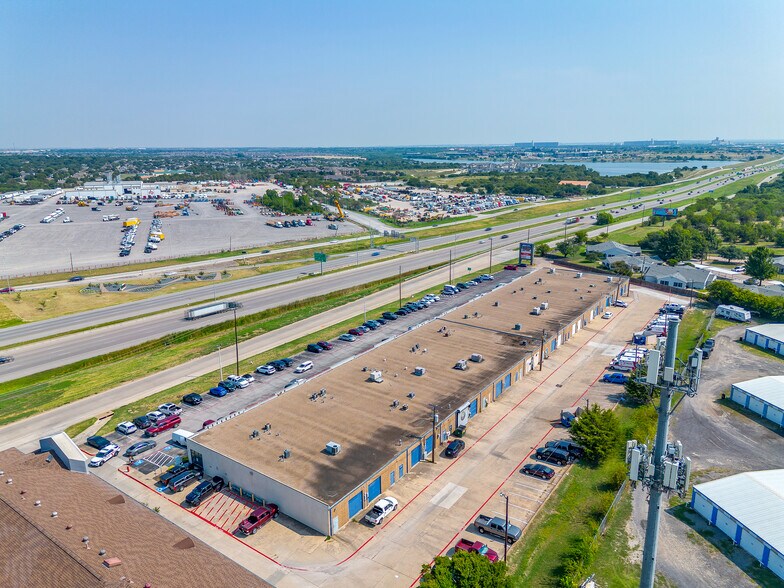 More Photos Of 3501-3539 NW Loop 820, Fort Worth Showroom For Lease